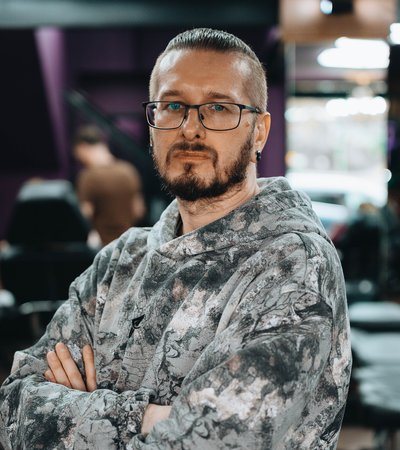 Vivid Ink Sutton Daro Tattoo Artist