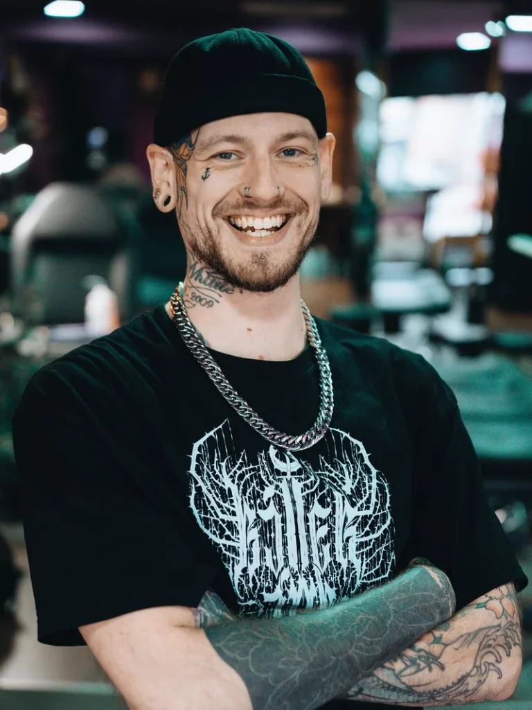 Dale James