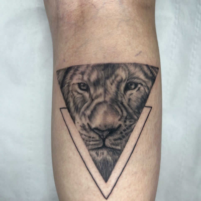 Sara - Vivid Ink Tattoos | The UK Tattoo Studios Chain